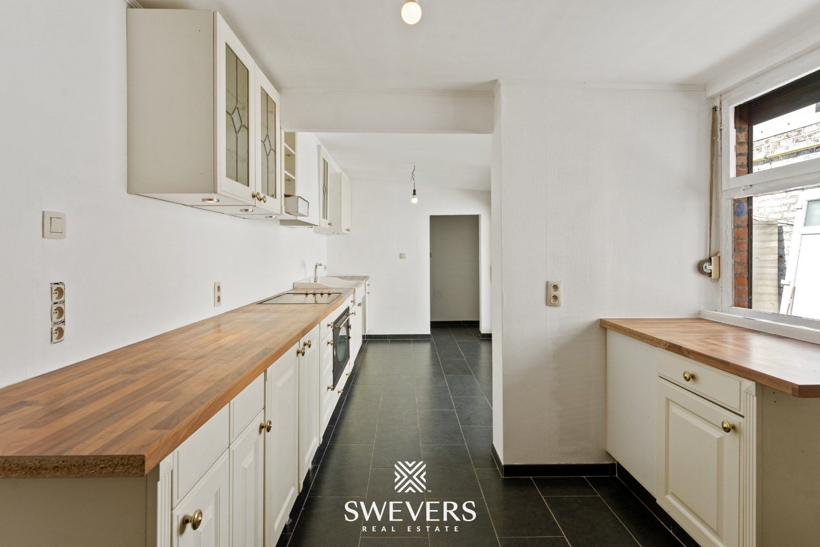 Instapklare woning met 4 slpks en tuin in Borgloon foto 8
