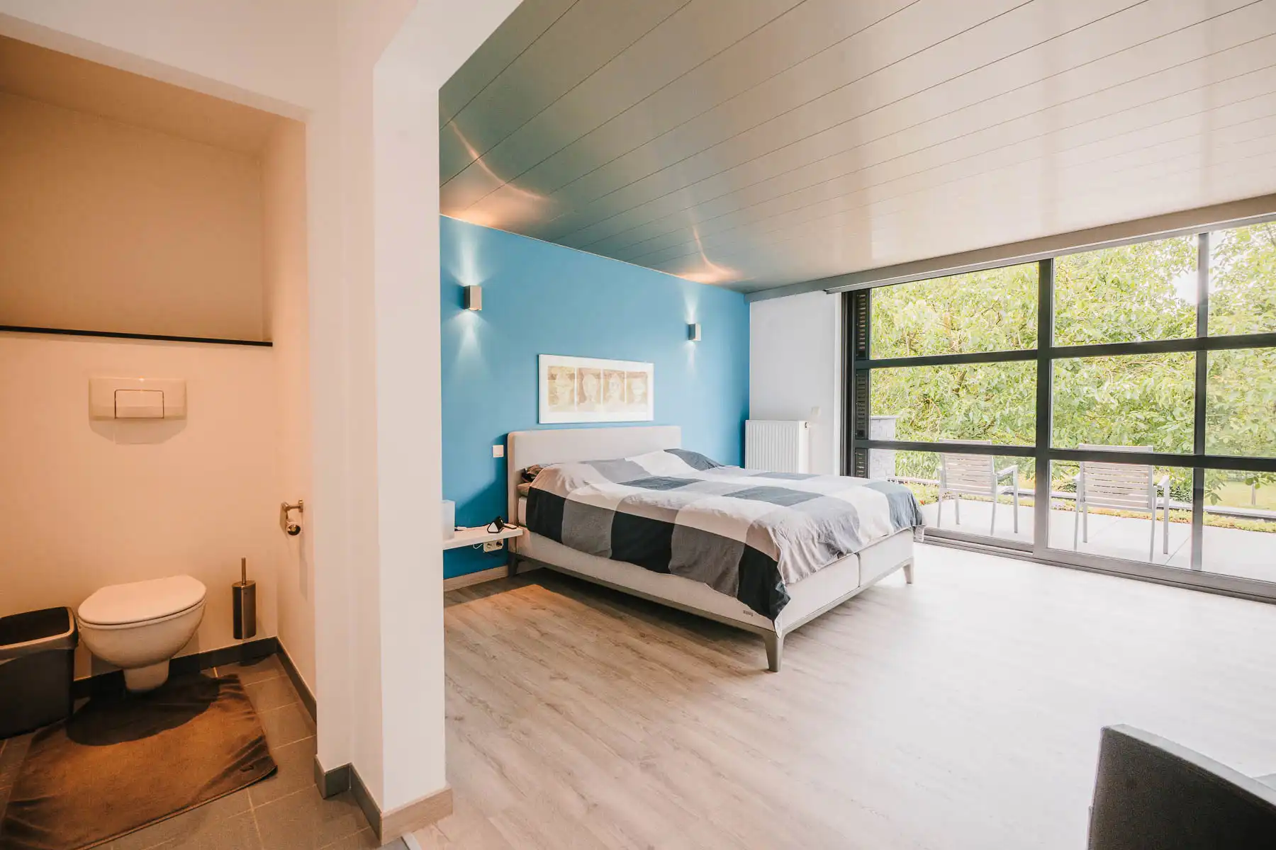 Stijlvolle, eigentijdse woning op een ruim perceel foto 43