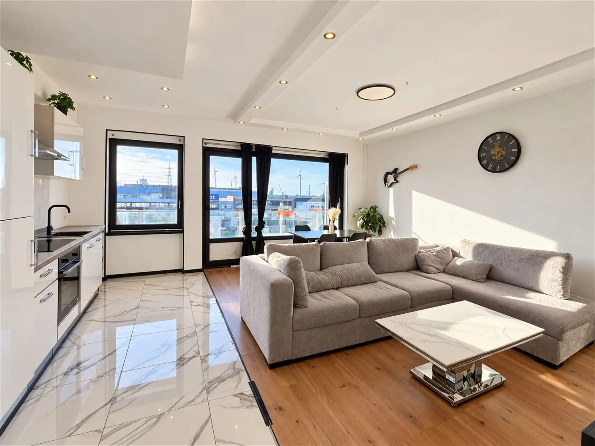 Stijlvol gemeubeld appartement met groot terras aan de Noorderlaan  foto 7