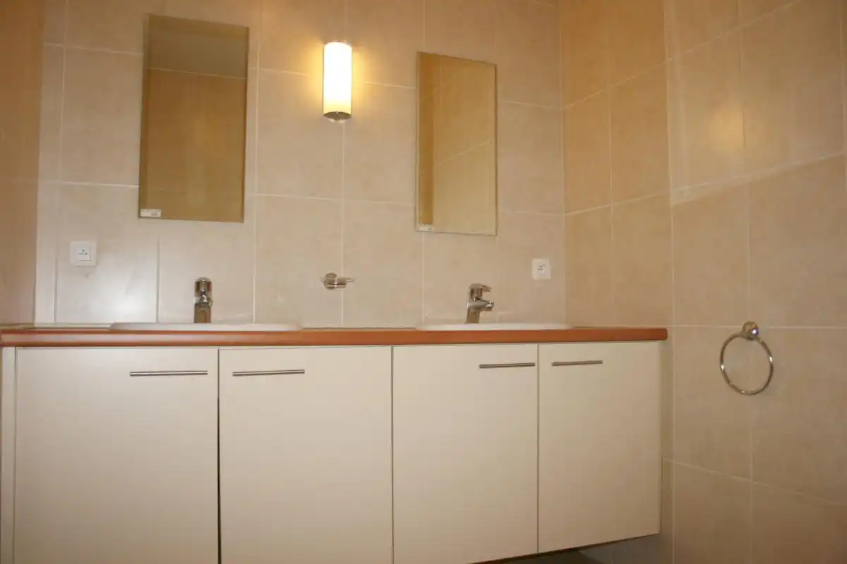 Gezellig tweeslaapkamer appartement centrum Lommel. foto 12