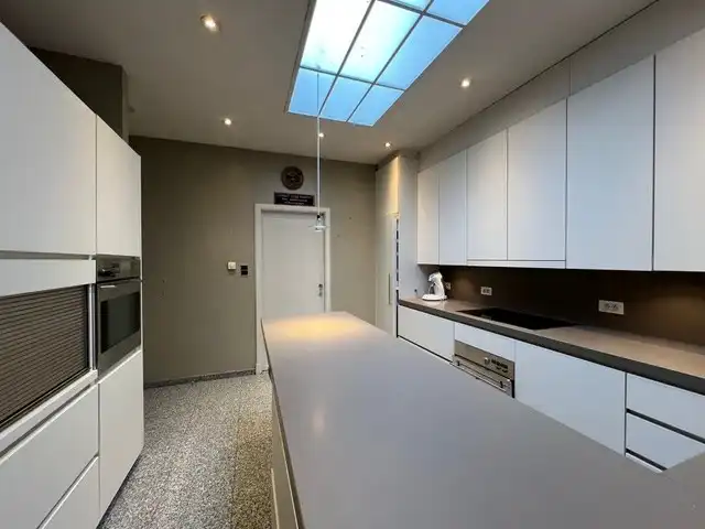 Bovenwoning met 5 slaapkamers en autostaanplaats in het centrum van Mol! foto 7