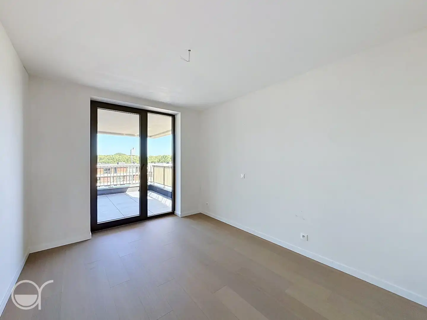 Lichtrijk nieuwbouwappartement met twee slaapkamers en terras foto 7