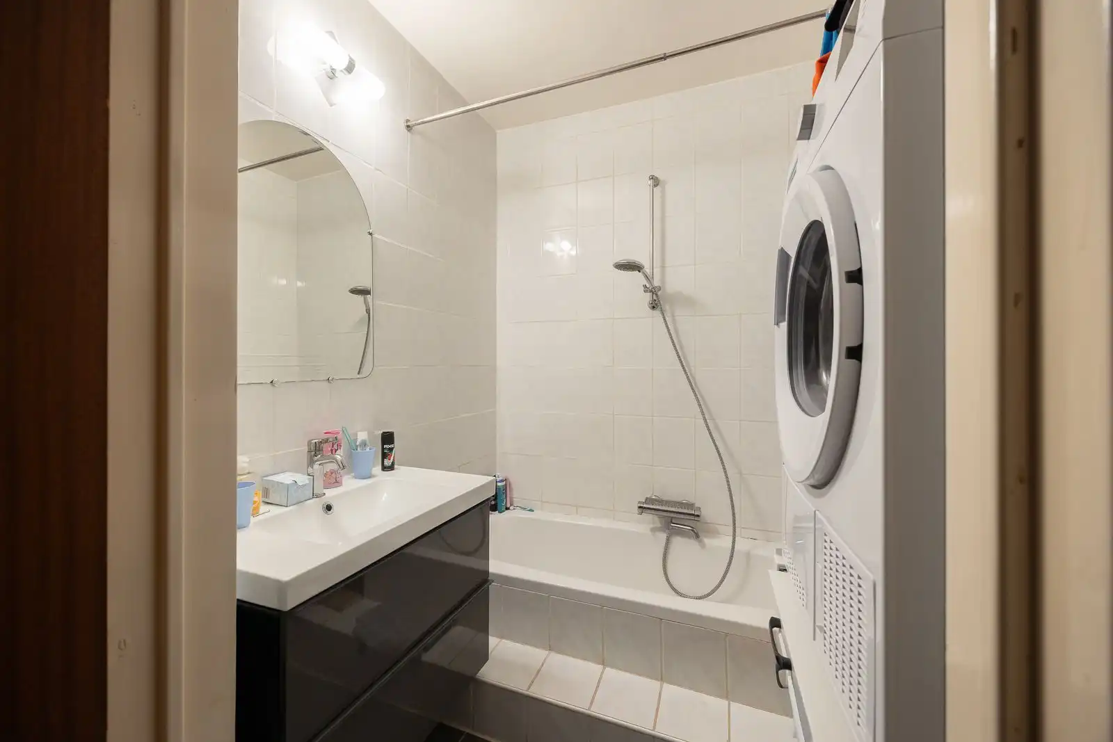 Lichtrijk appartement met 2 slaapkamers, terras en garage in Hoevenen! foto 13