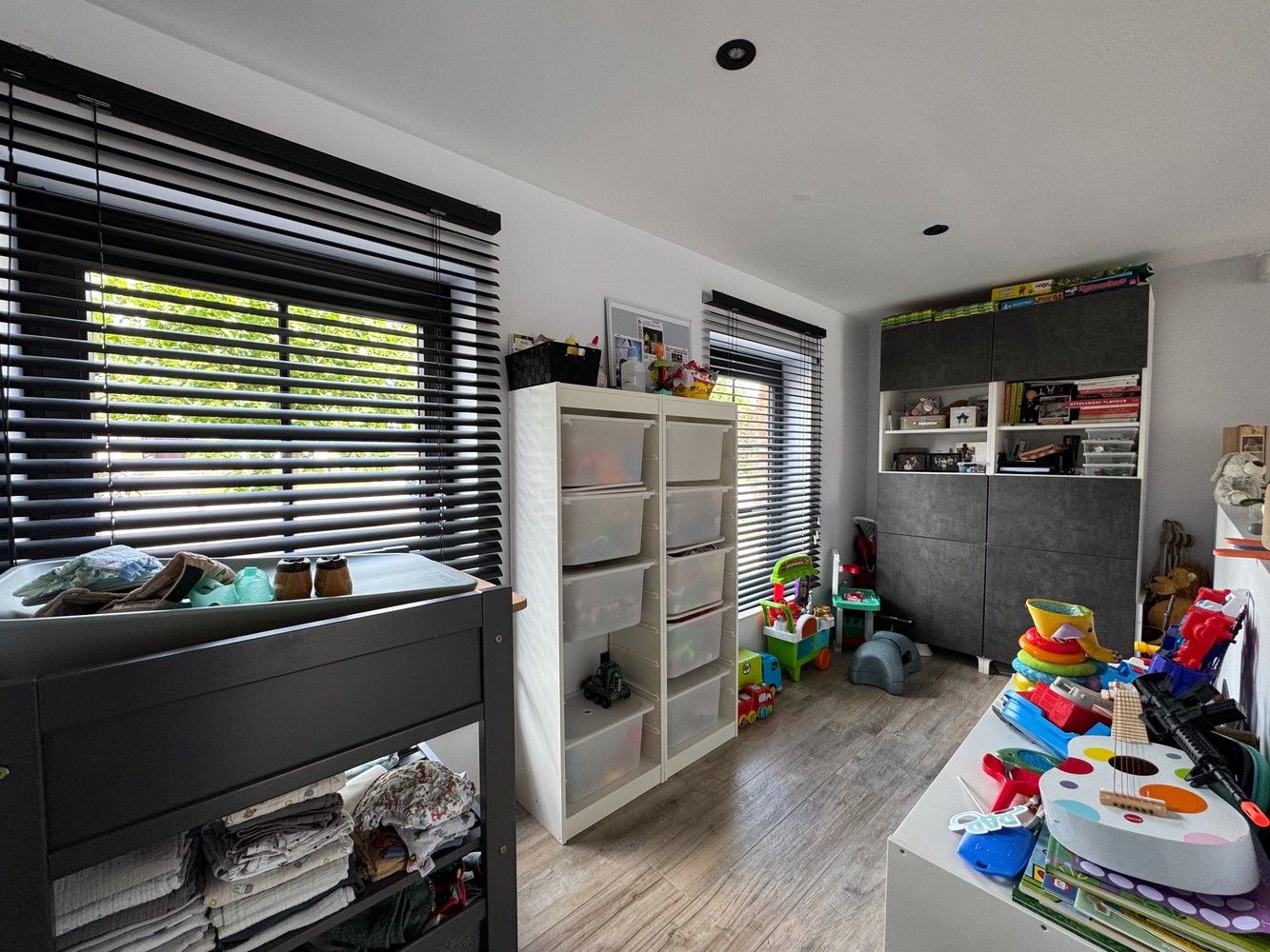 Prachtige energieneutrale woning met 4 slpks en aangelegde tuin foto 9