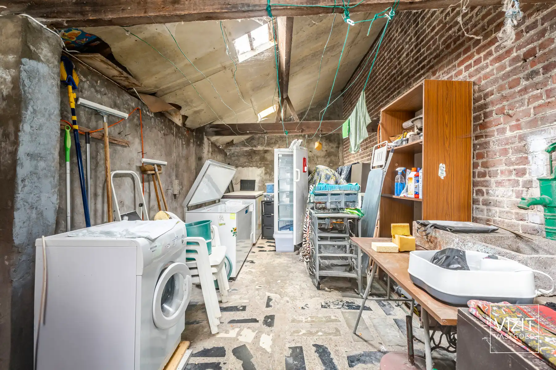 Renovatieproject met ruime garage!  foto 16