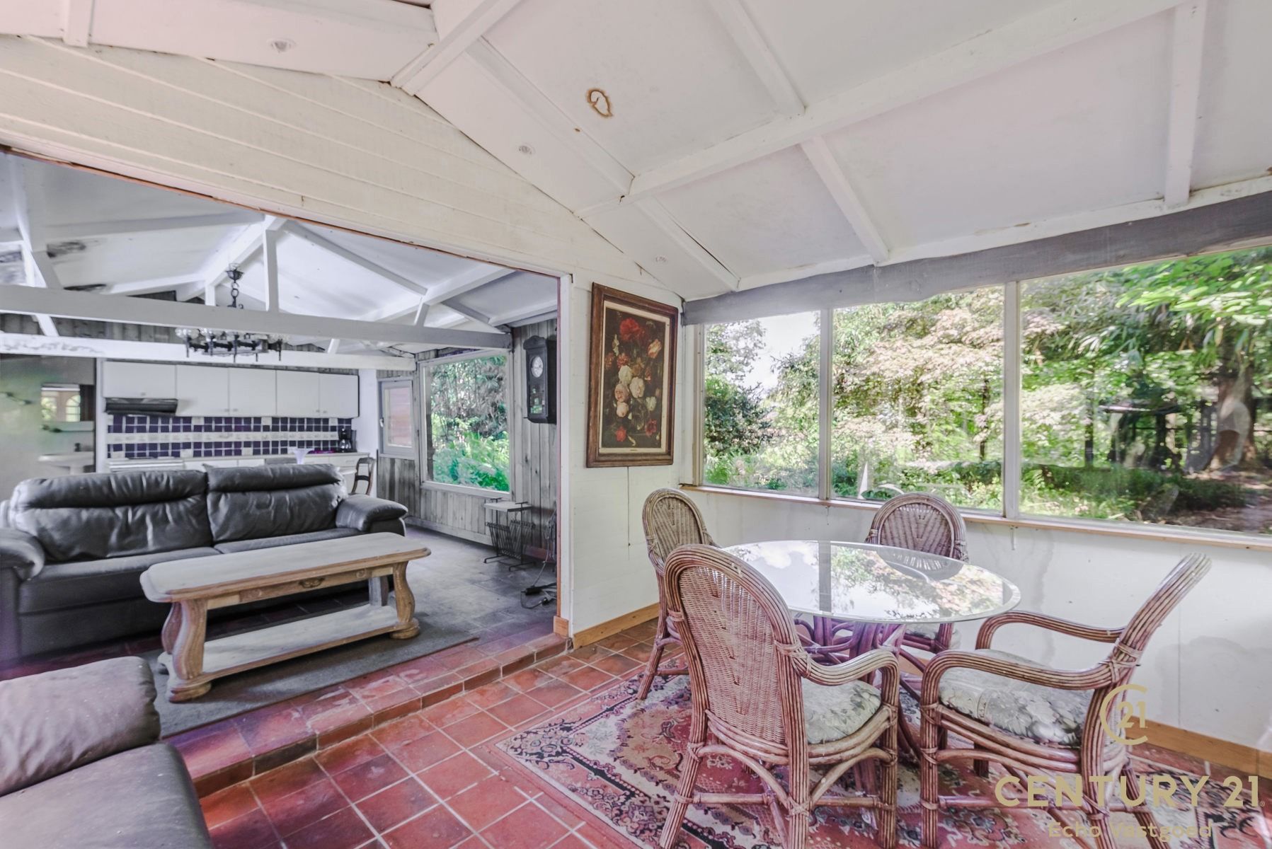 Volledig te renoveren vakantiechalet op een royaal perceel foto 6