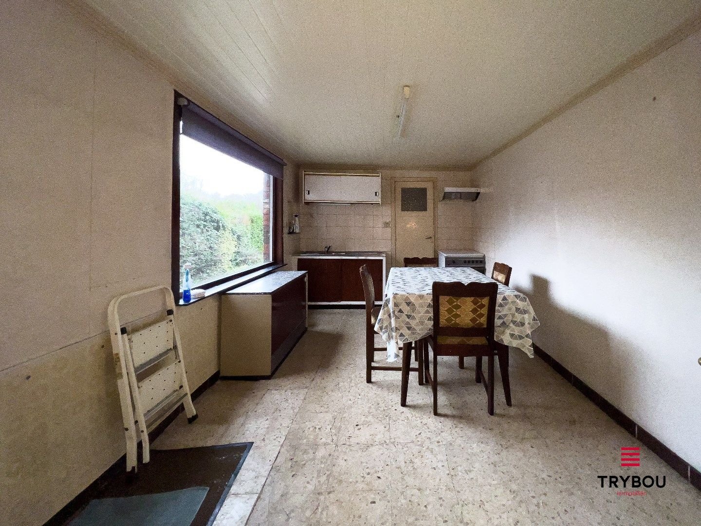 Te renoveren woning in centrum van Houthulst op perceel van 1042m² foto 7