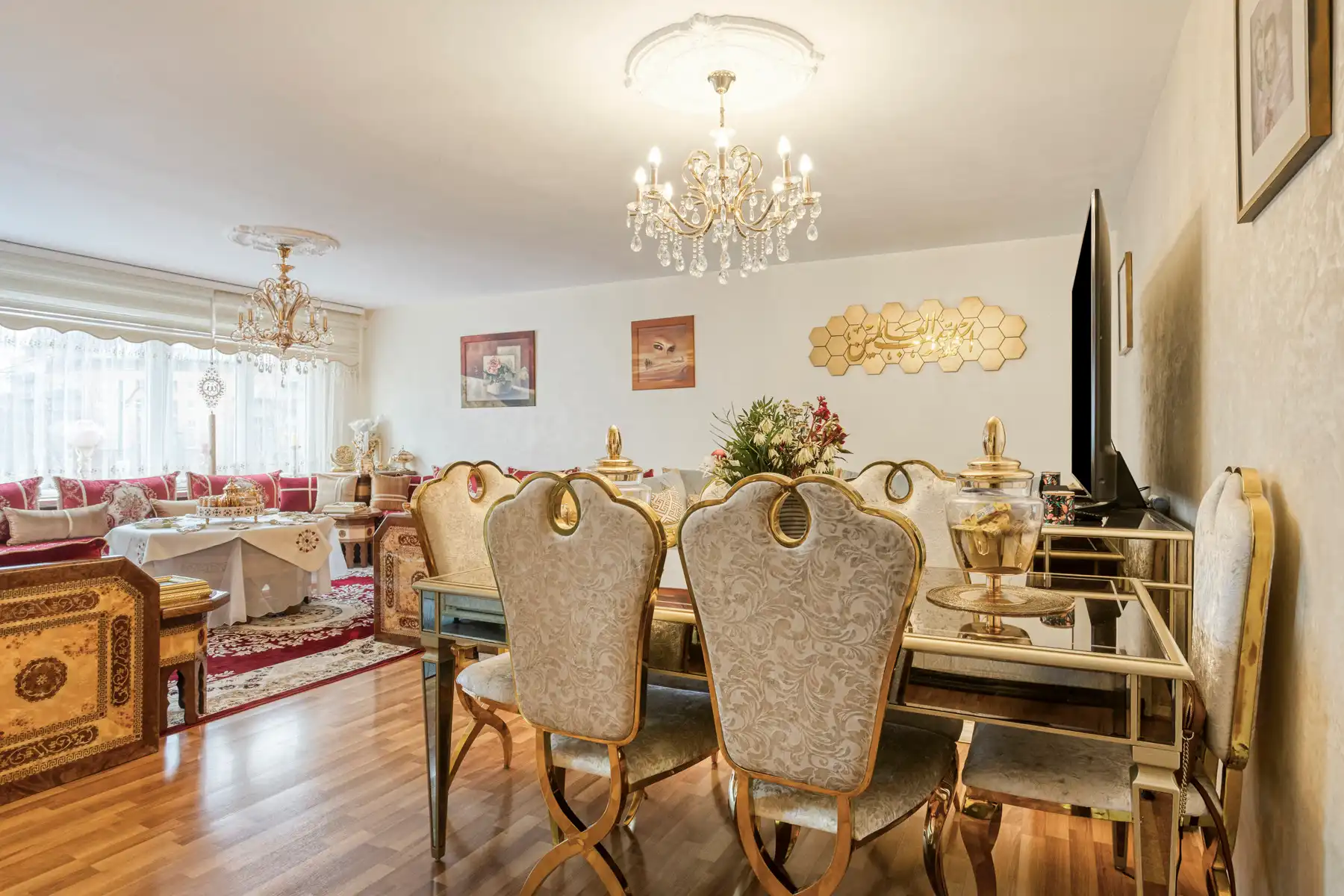 Ruim instapklaar appartement met parking foto 6