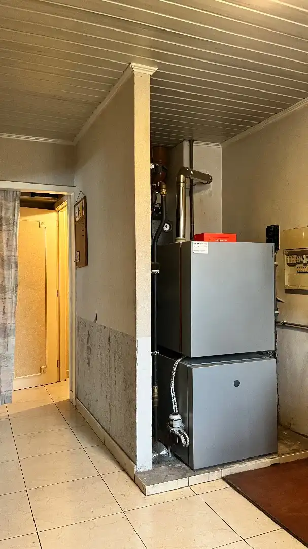 Grote woning op 675 m² met dubbele garage, landelijk zicht en zoveel meer. foto 6