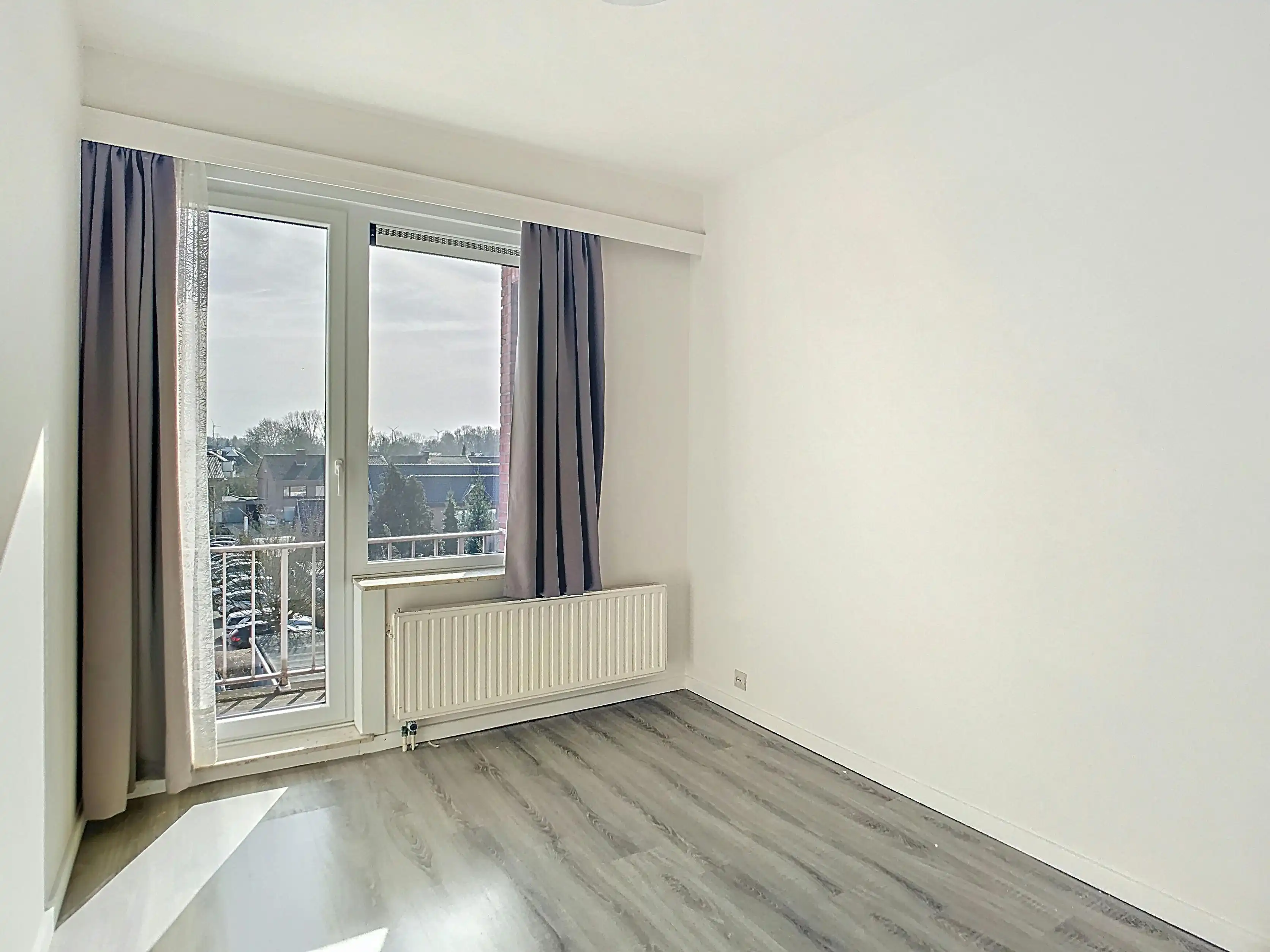 Gemoderniseerd appartement met 2 slpkmrs (garage mogelijk) foto 12