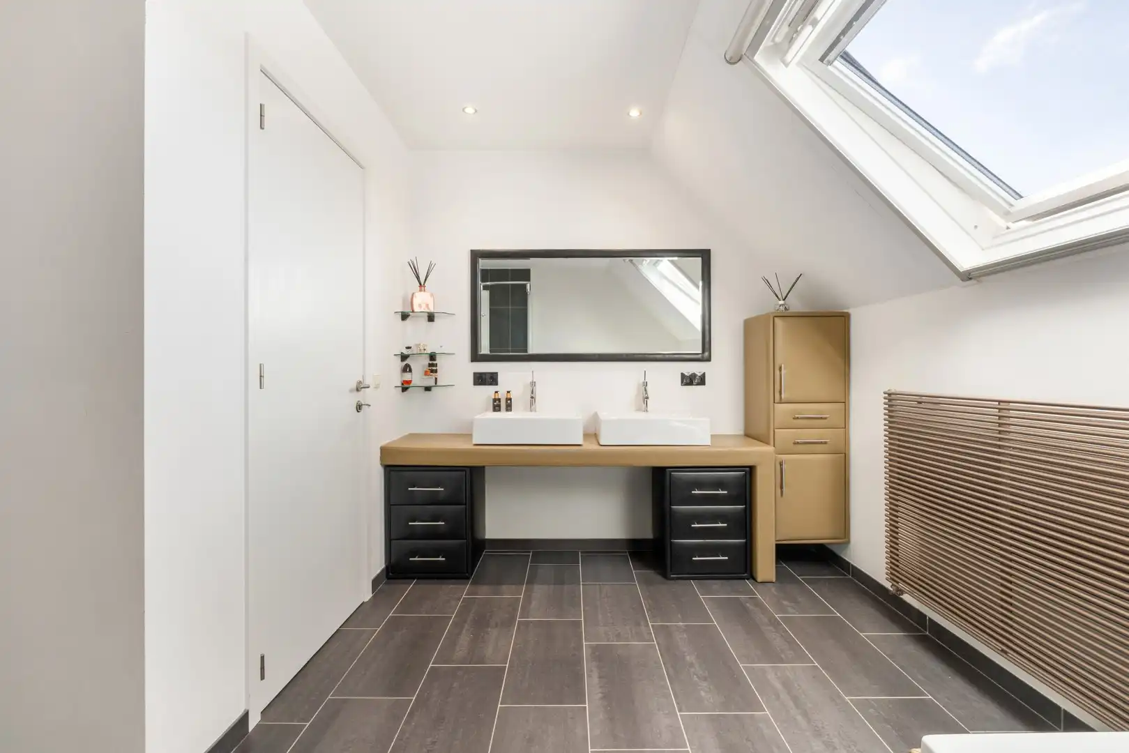 ZEER RUIME DUPLEX MET 3+ SLKS TE KOOP - MAASMECHELEN foto 13