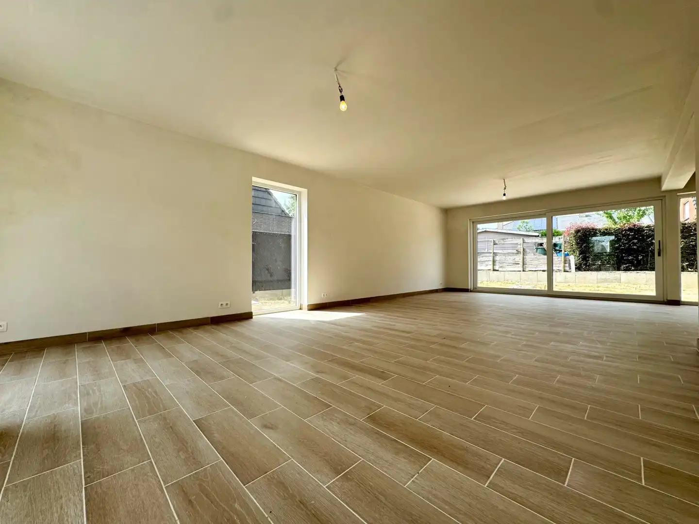 Nieuwbouwwoning in doodlopende straat, vlakbij centrum Deerlijk foto 7