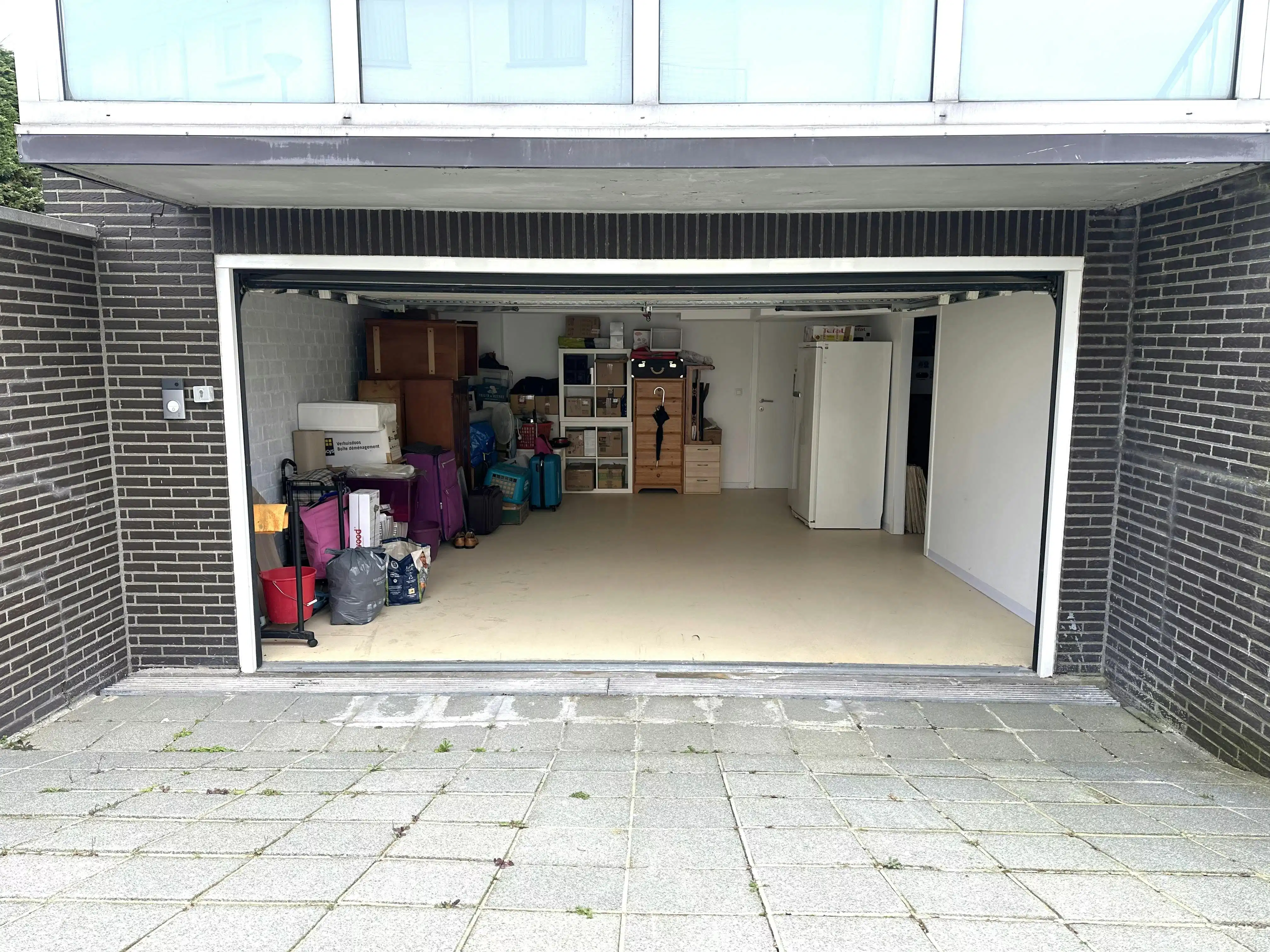 Gerenoveerd hoekappartement met 3 slaapkamers en garage foto 13