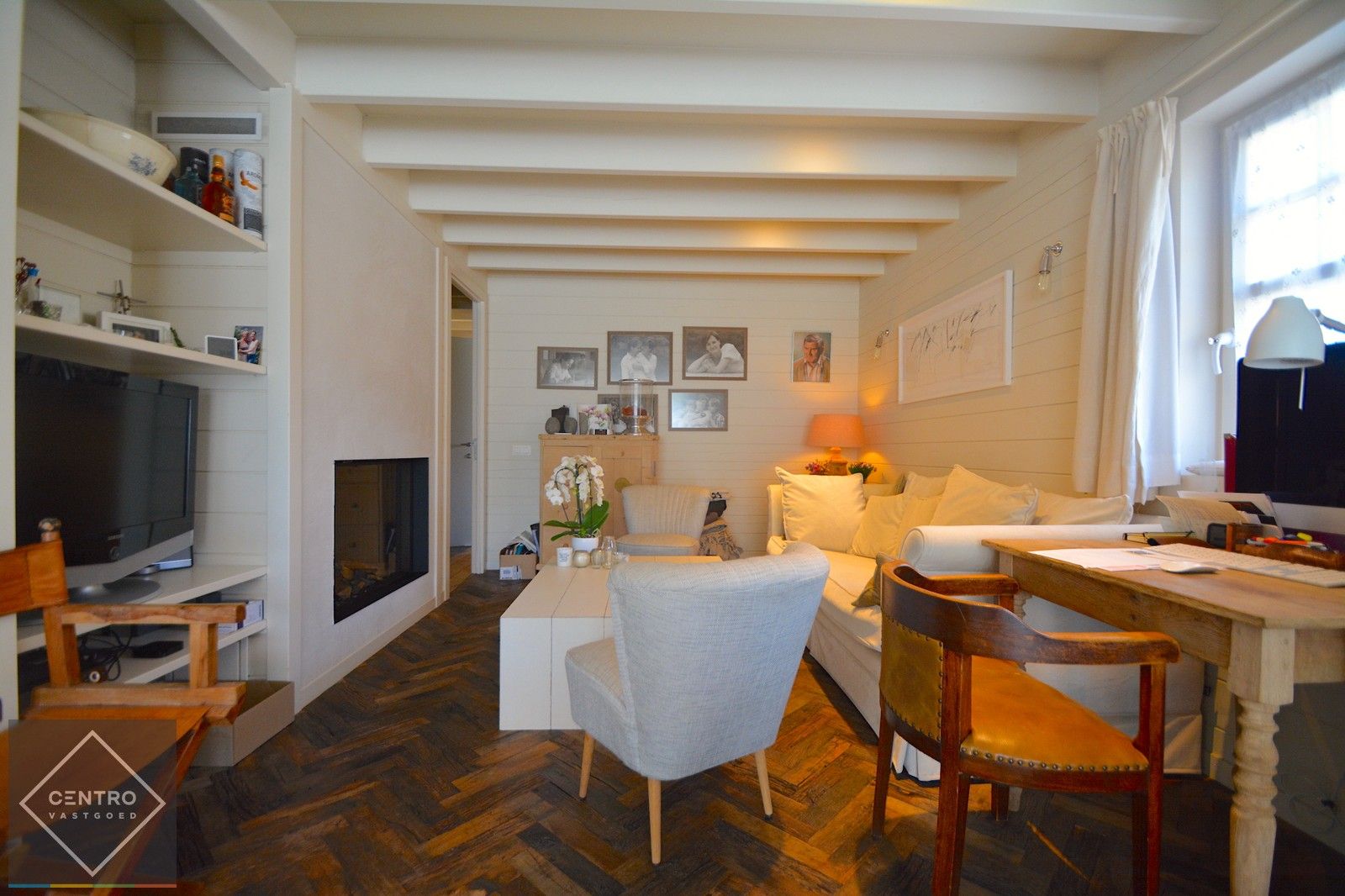 Recent (Bj. 2016) Mi CASA - HANDELSHUIS (538m2), voorzien van grote polyvalente ruimten (vrij beroep, toonzaal, horeca, B&B, ...), 5/6 slaapkamers, 4 badkamers, kelder (114m2), ... Op hoek- en zichtlocatie te Oostkamp. foto 13
