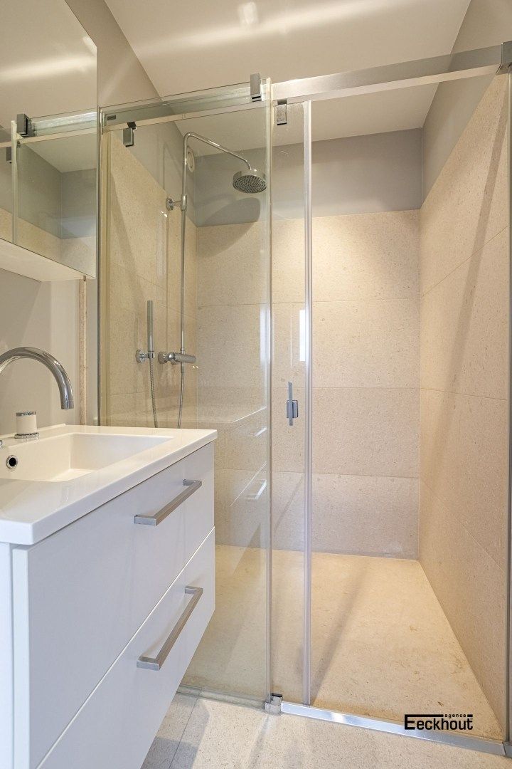 Modern appartement met groot terras en prachtig open zicht in centrum van Oostende foto 10