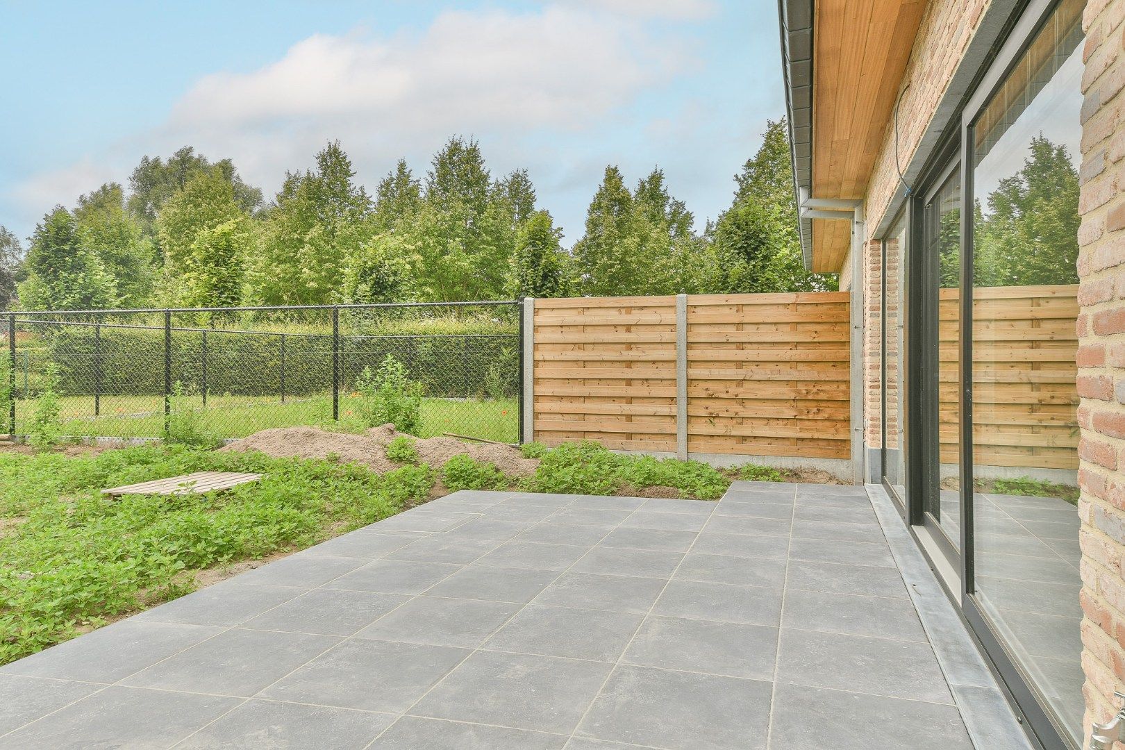Halfopen nieuwbouwwoning te huur in Roksem.  foto 17