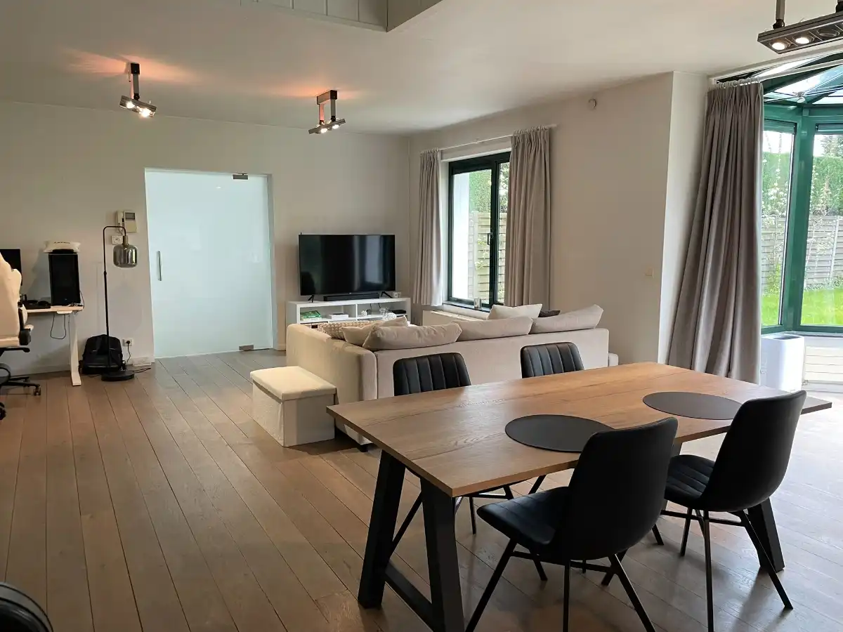 LOFT-WONING + tuin foto 6