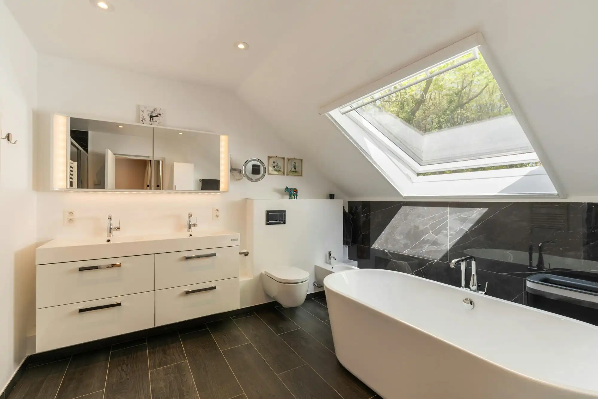 Stijlvolle gerenoveerde villa vlak bij natuur en stad foto 17