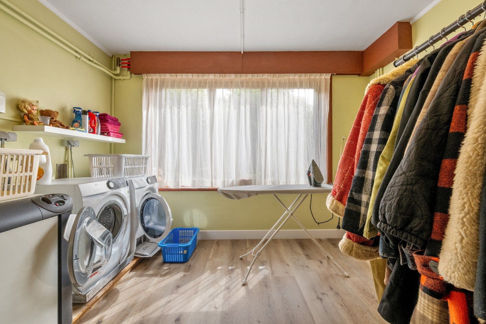 Prachtige ruime half-open woning foto 17
