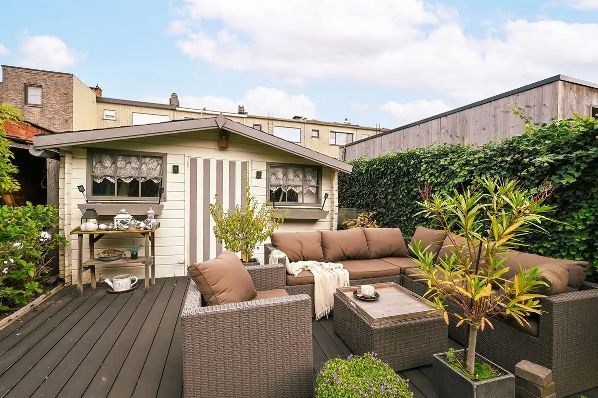 Bel-etage in zeer fijne woonwijk foto 21