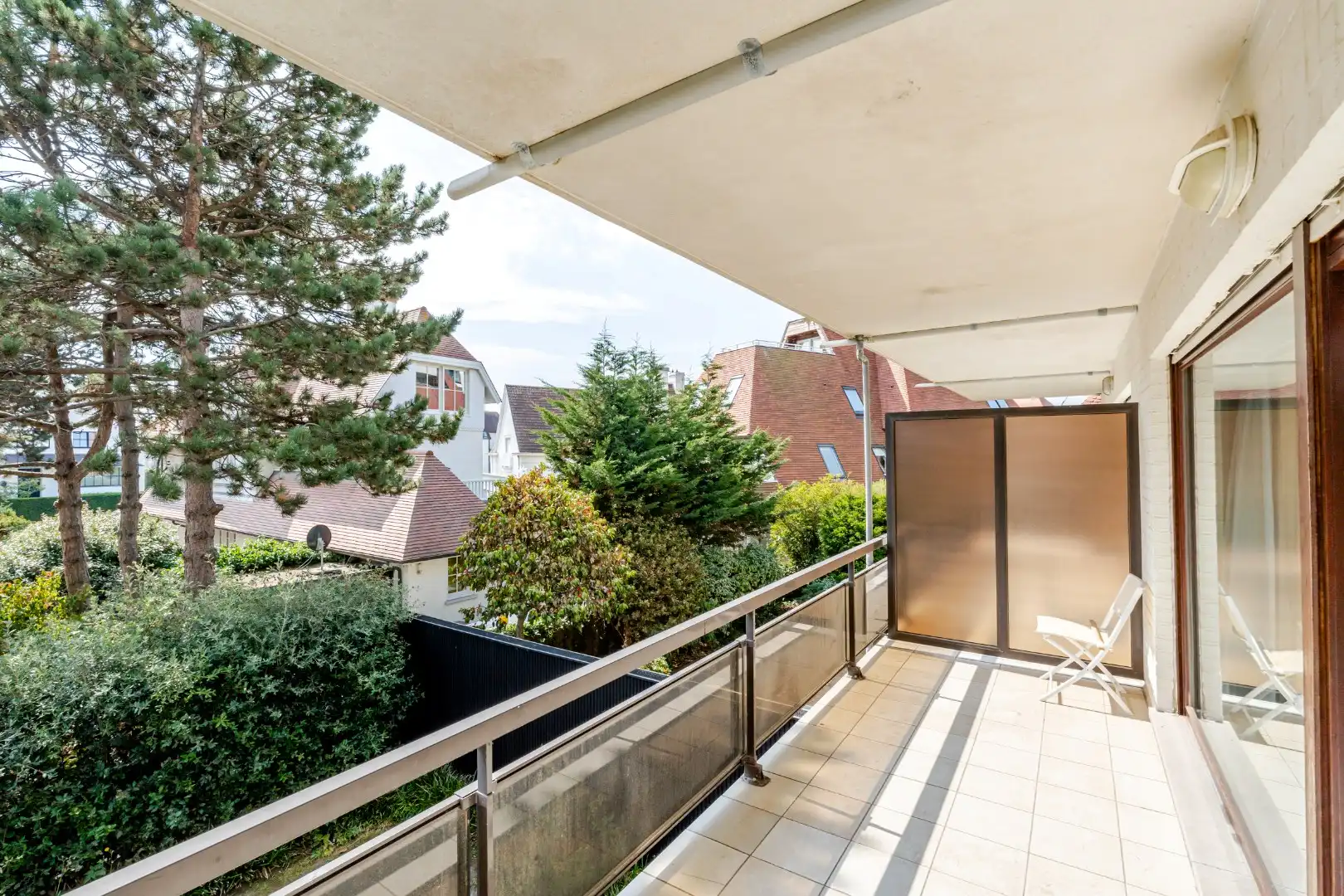 Villa-appartement op topligging nabij het Casino met zuidgericht terras en 2 slaapkamers foto 9