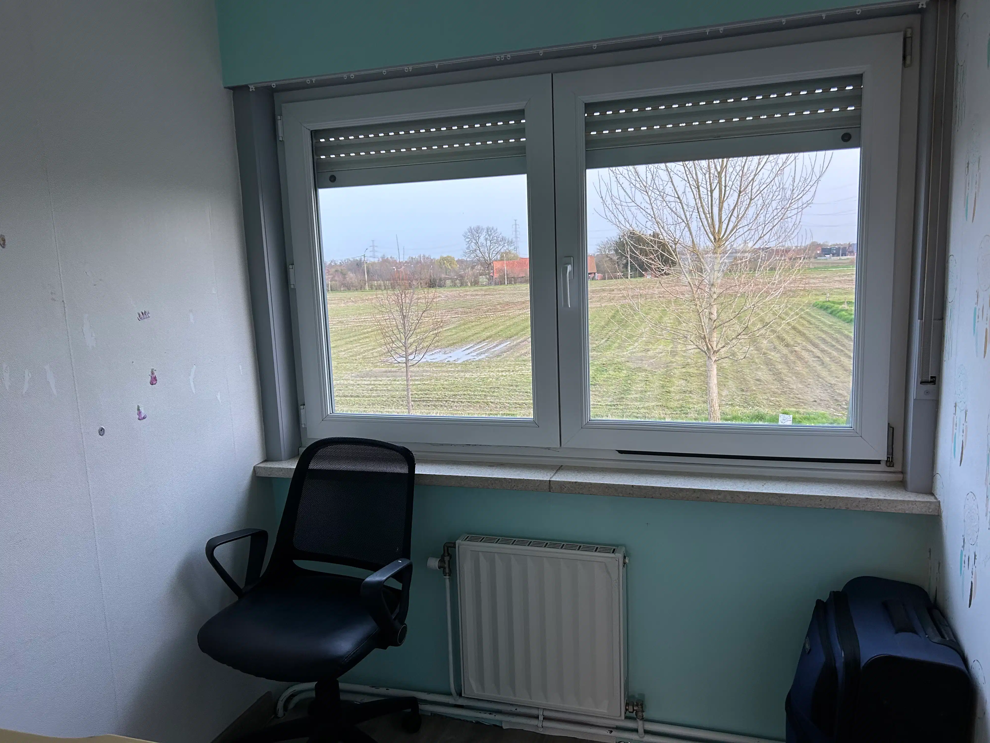 Mooi afgewerkte hoekwoning met 4 slaapkamers en uitgerust met zonnepanelen. foto 17