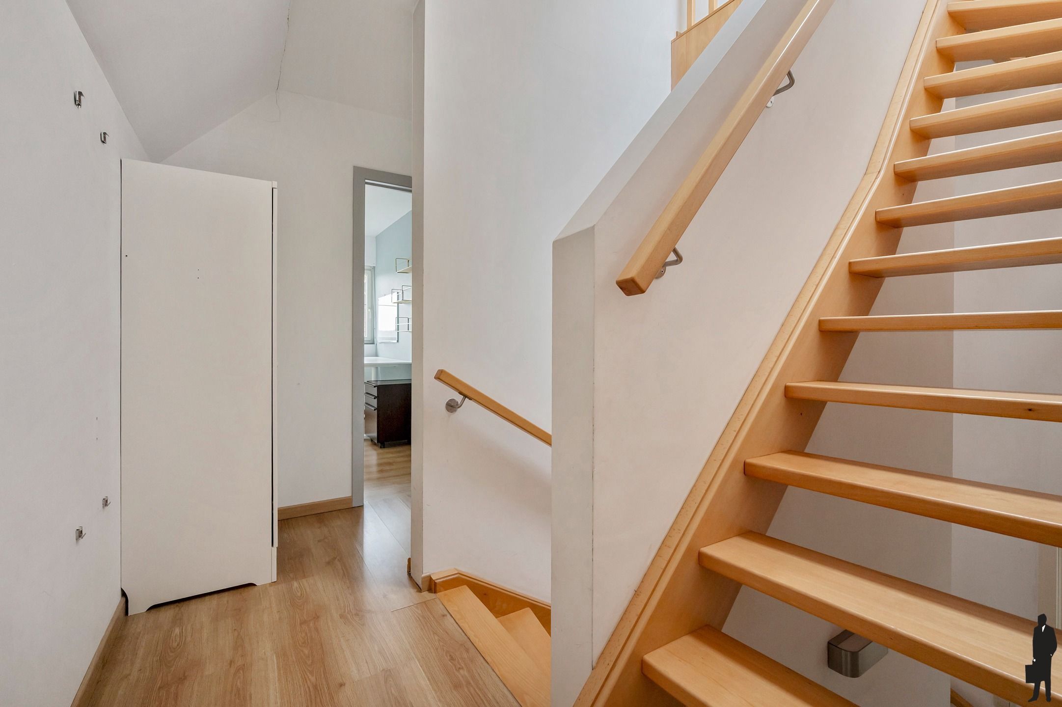 Woning met praktijkruimte  foto 25