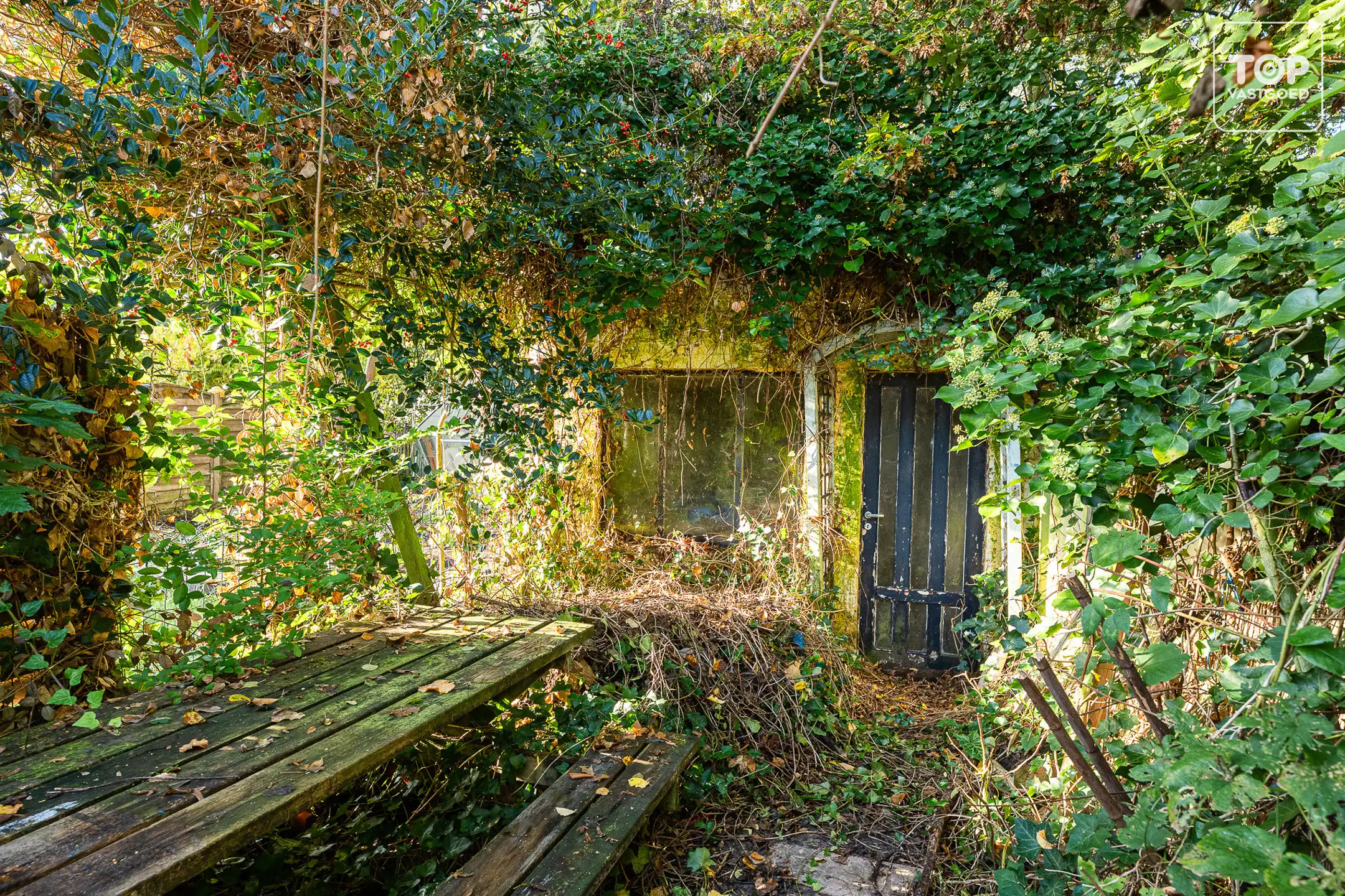 Ontdek deze te renoveren woning met 4 slaapkamers te Mariakerke! foto 26
