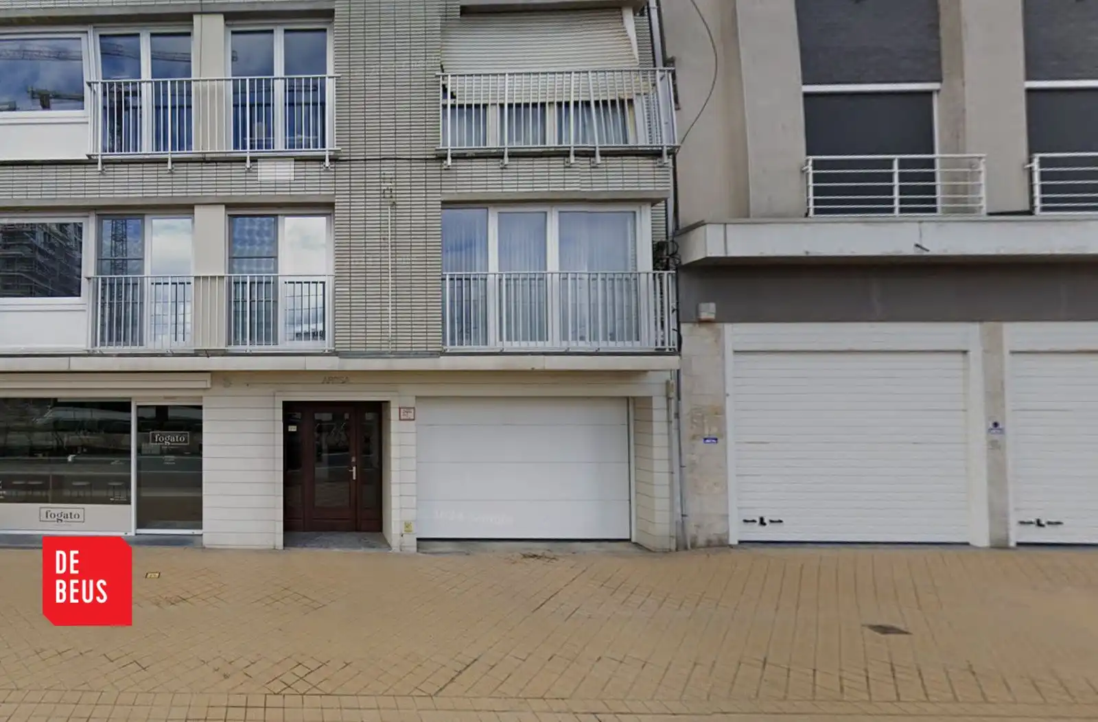 Garagebox in veilig complex, op wandelafstand van het strand foto 3