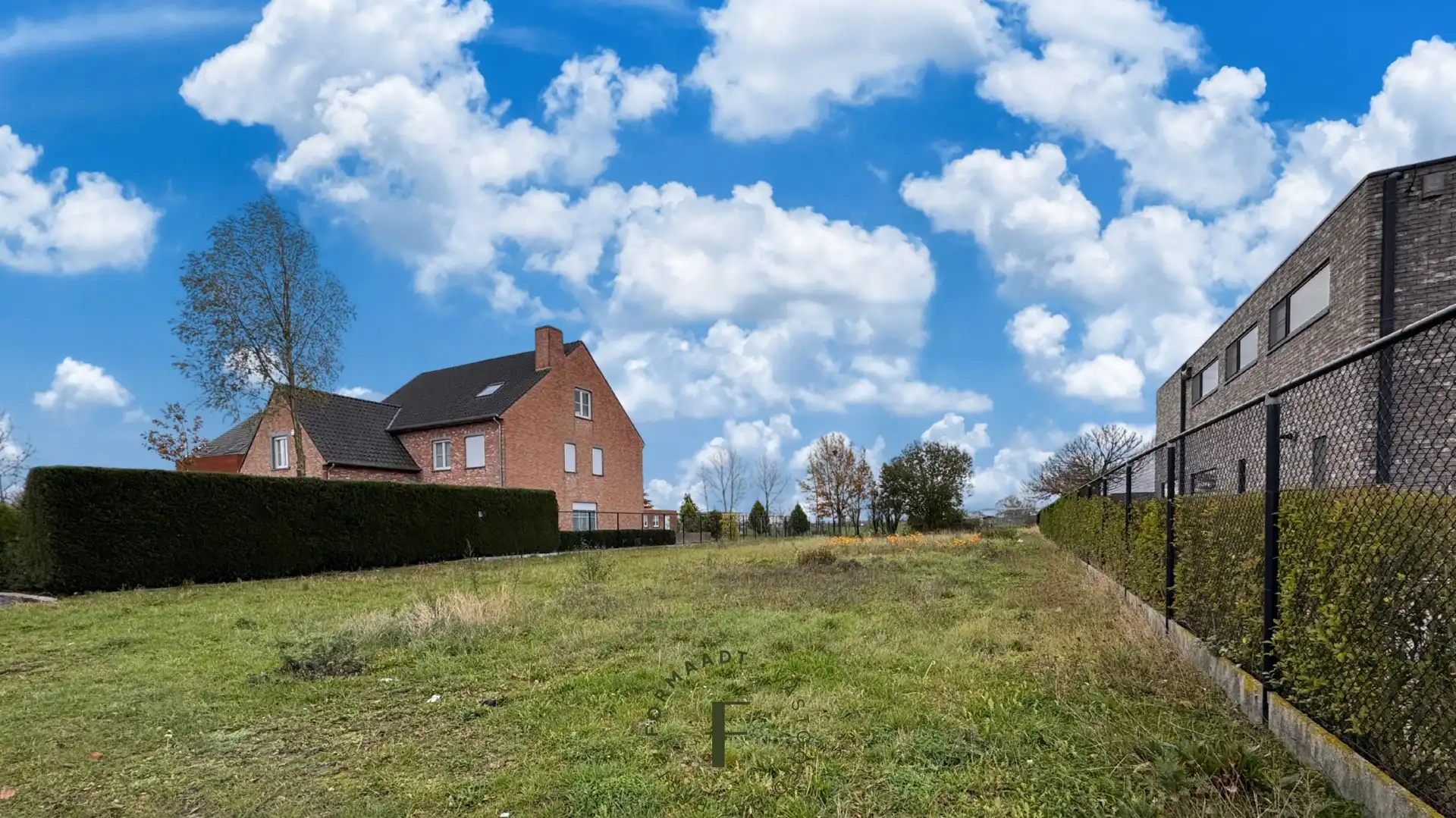 Ruim perceel bouwgrond van 1.159 m² met zuidoost oriëntatie foto 2