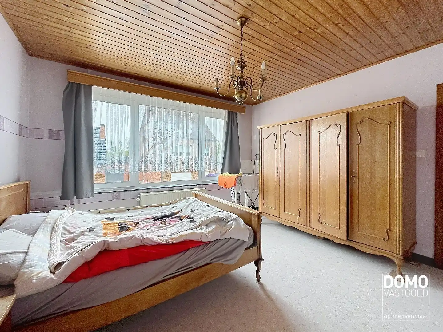 VOLLEDIG TE RENOVEREN WONING MET TWEE SLAAPKAMERS, INPANDIGE GARAGE OP EEN PERCEEL VAN 5A35CA IN SINT-TRUIDEN foto 6