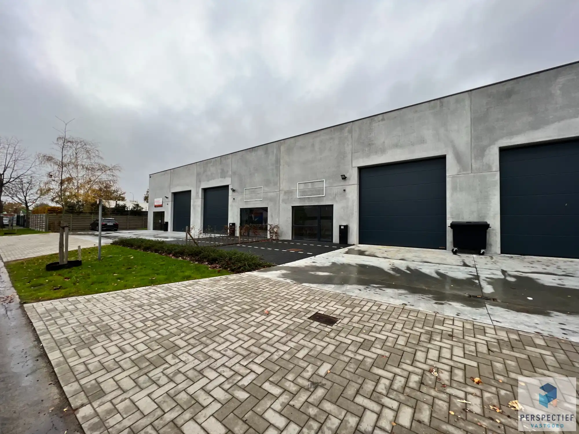 Grote Loods te huur in het industriepark van Beernem foto 12