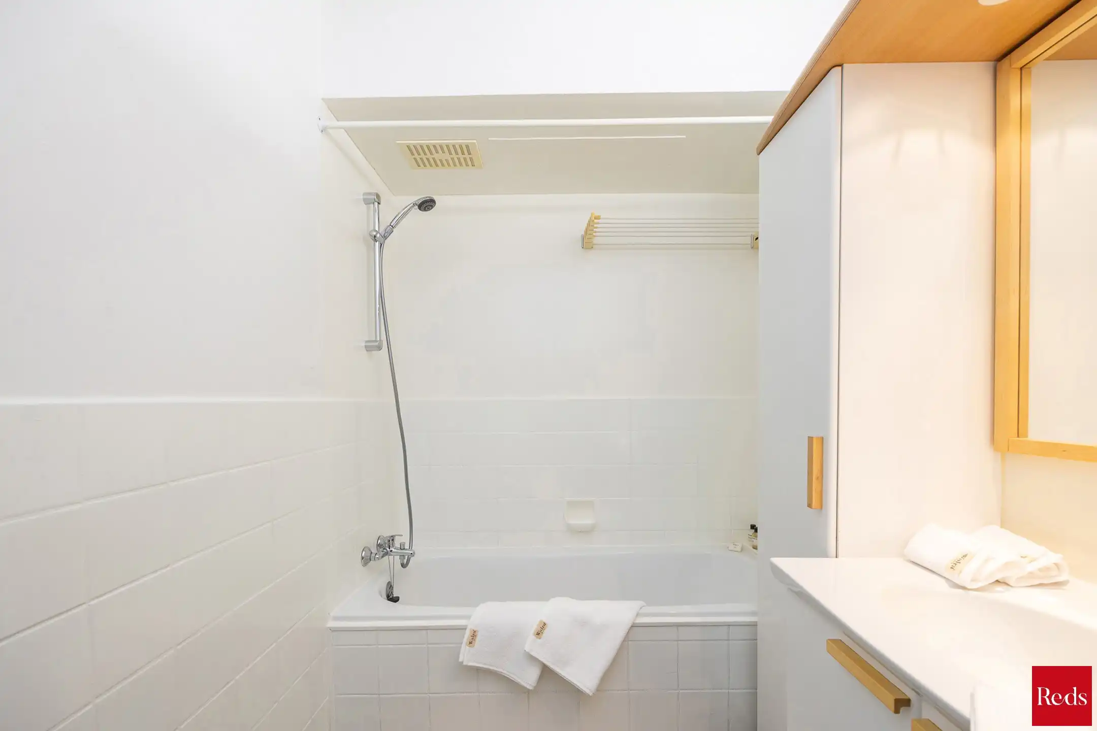 Tweeslaapkamer appartement met autostaanplaats foto 14