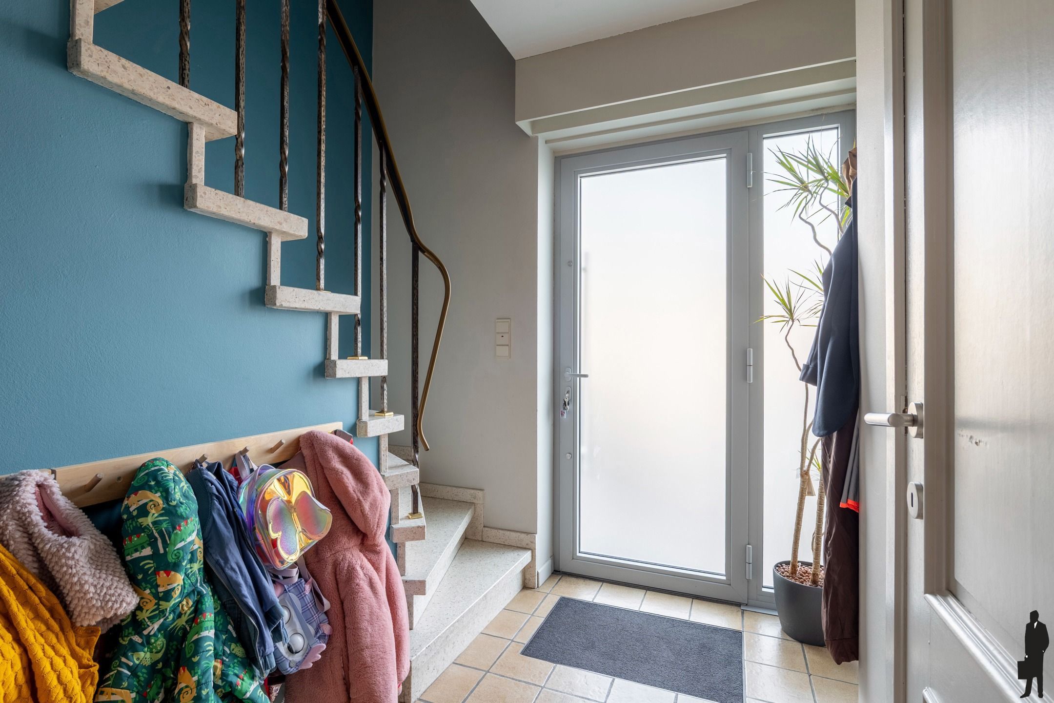 Stijlvolle woning met 3 slpk., 2 gar. en ruime tuin op 410m² foto 7
