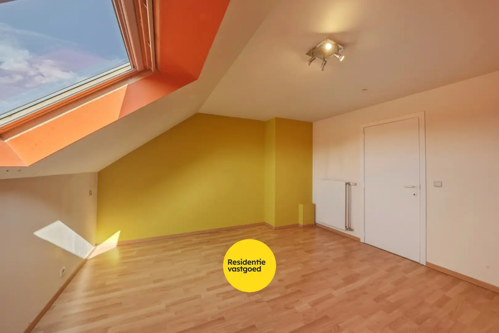 Instapklare energiezuinige woning met 4 slaapkamers, zonnige tuin en garage in Ettelgem foto 22