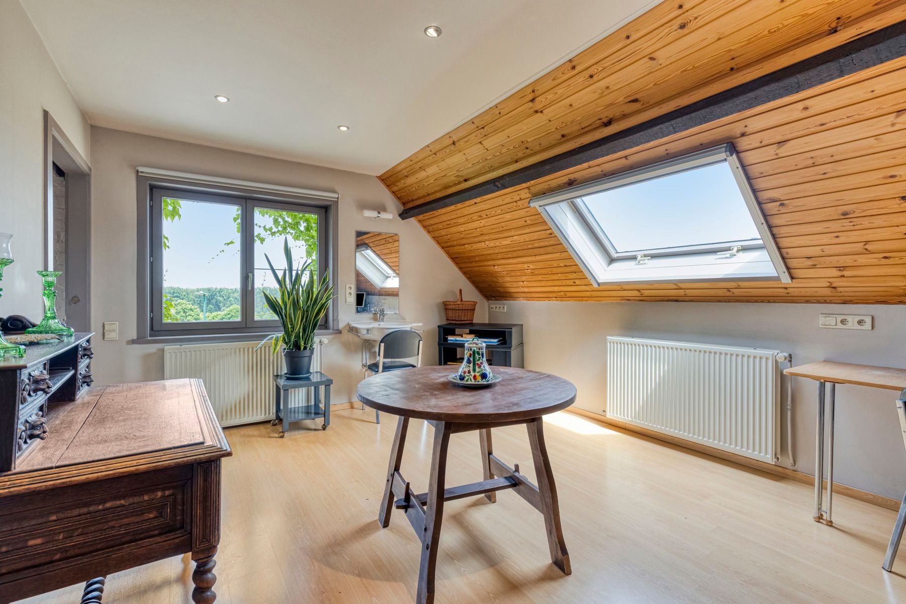 Charmante, deels te renoveren woning in landelijke omgeving foto 37
