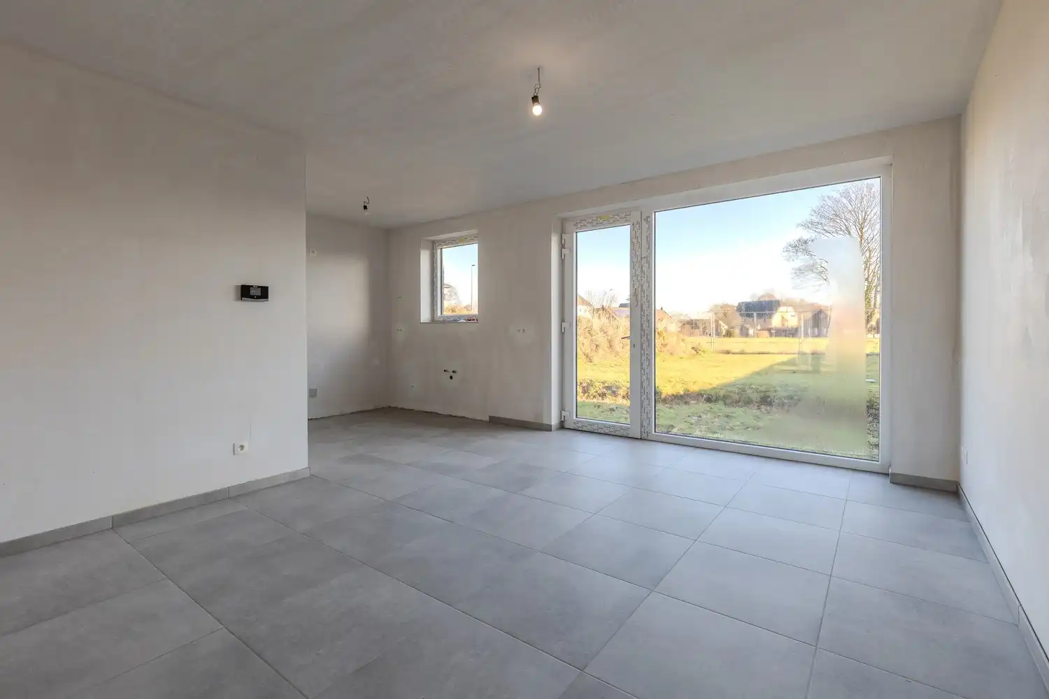 Hedendaagse nieuwbouwwoning met drie slaapkamers op rustige ligging in Neeroeteren foto 10