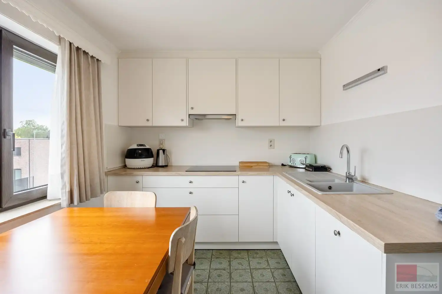 Investeerders opgelet! BUITENKANS - Zeer goed onderhouden opbrengsteigendom met 3 verhuurde entiteiten foto 22