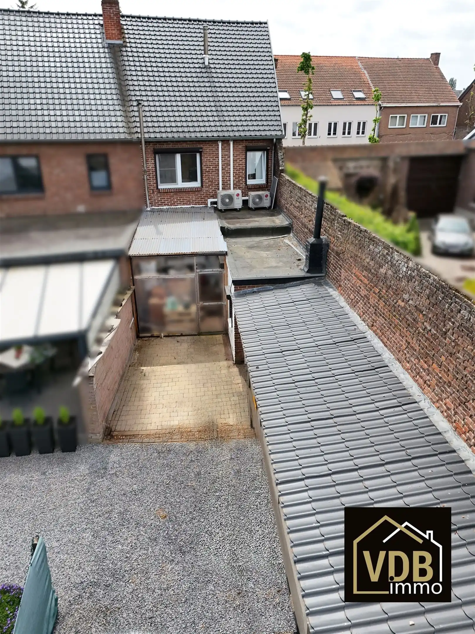 Half open  bebouwing met 3 slaapkamers foto 55