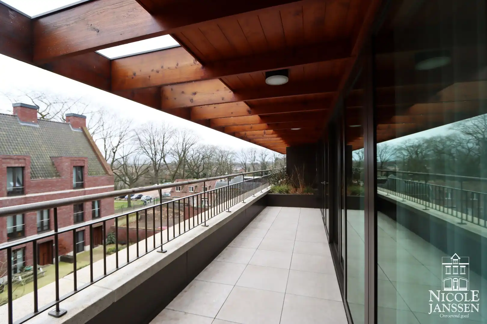 Luxe nieuwbouwappartement op de 3de verdieping met mooi terras  foto 18