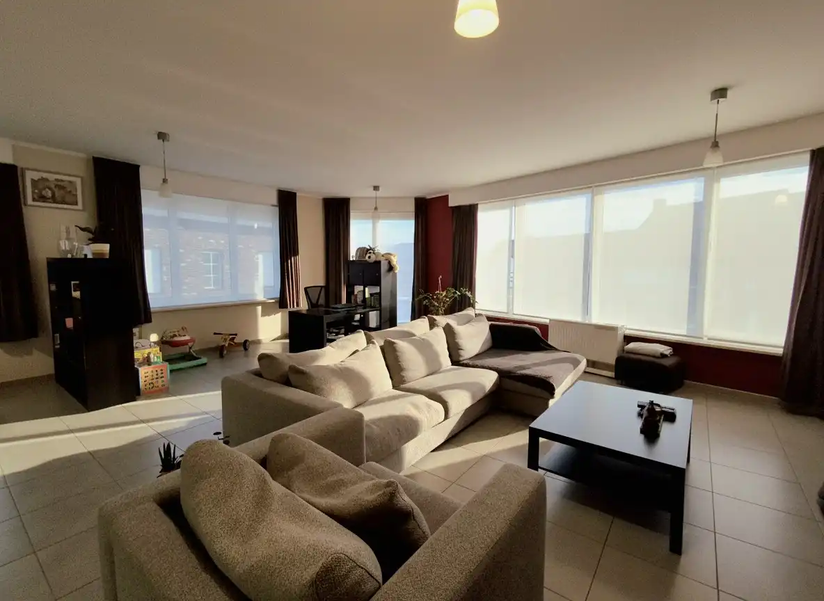 GEZELLIG CAFE MET RUIME WOONST TE HUUR OP TOPLOCATIE IN PITTEM foto 8