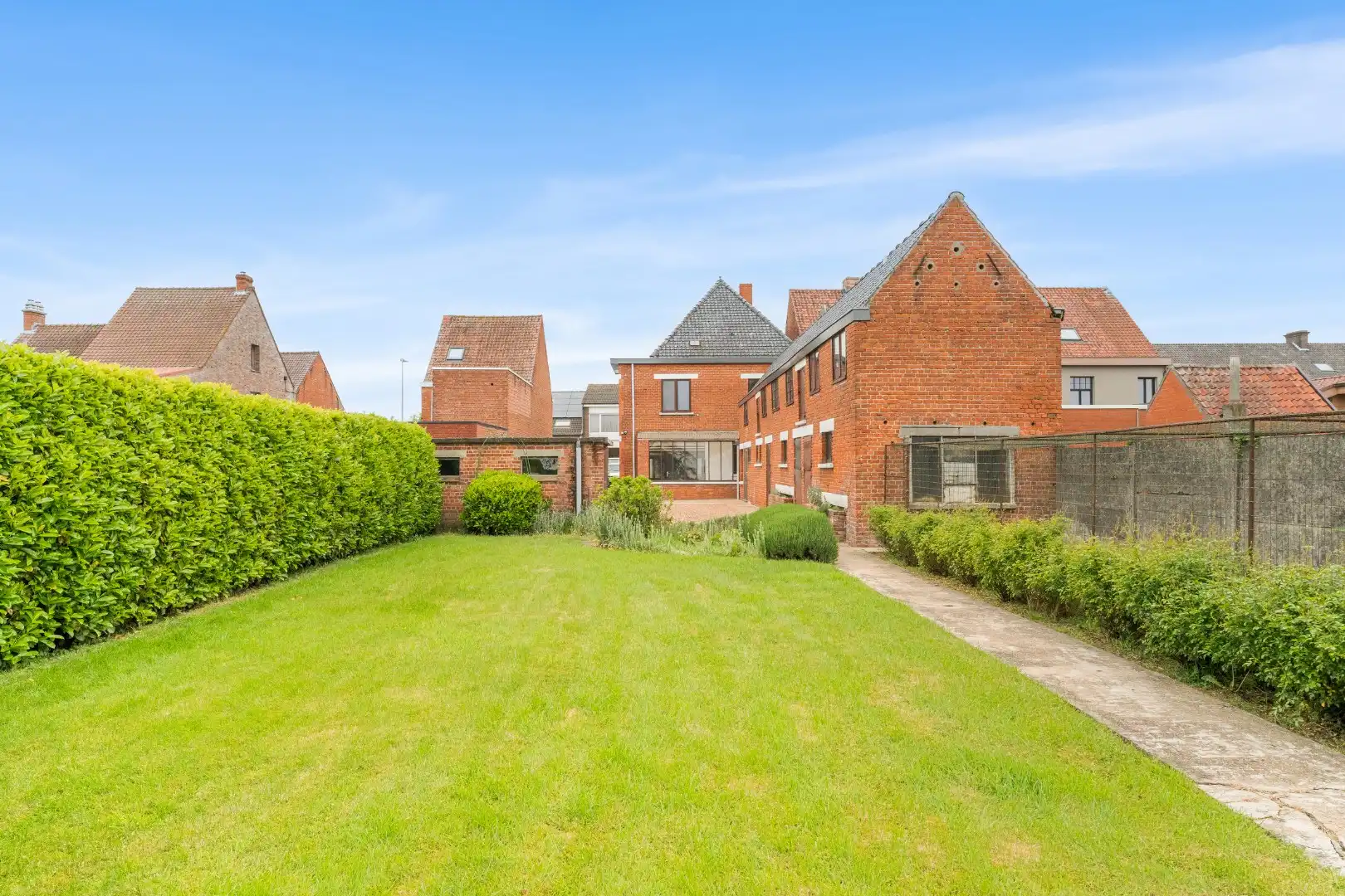 Karaktervolle woning met zicht op de velden foto 3