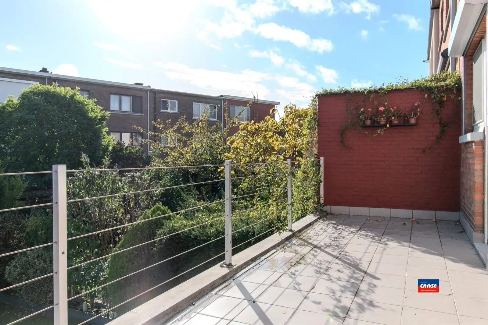Bel-étage met 3 slaapkamers en zonnige tuin foto 9