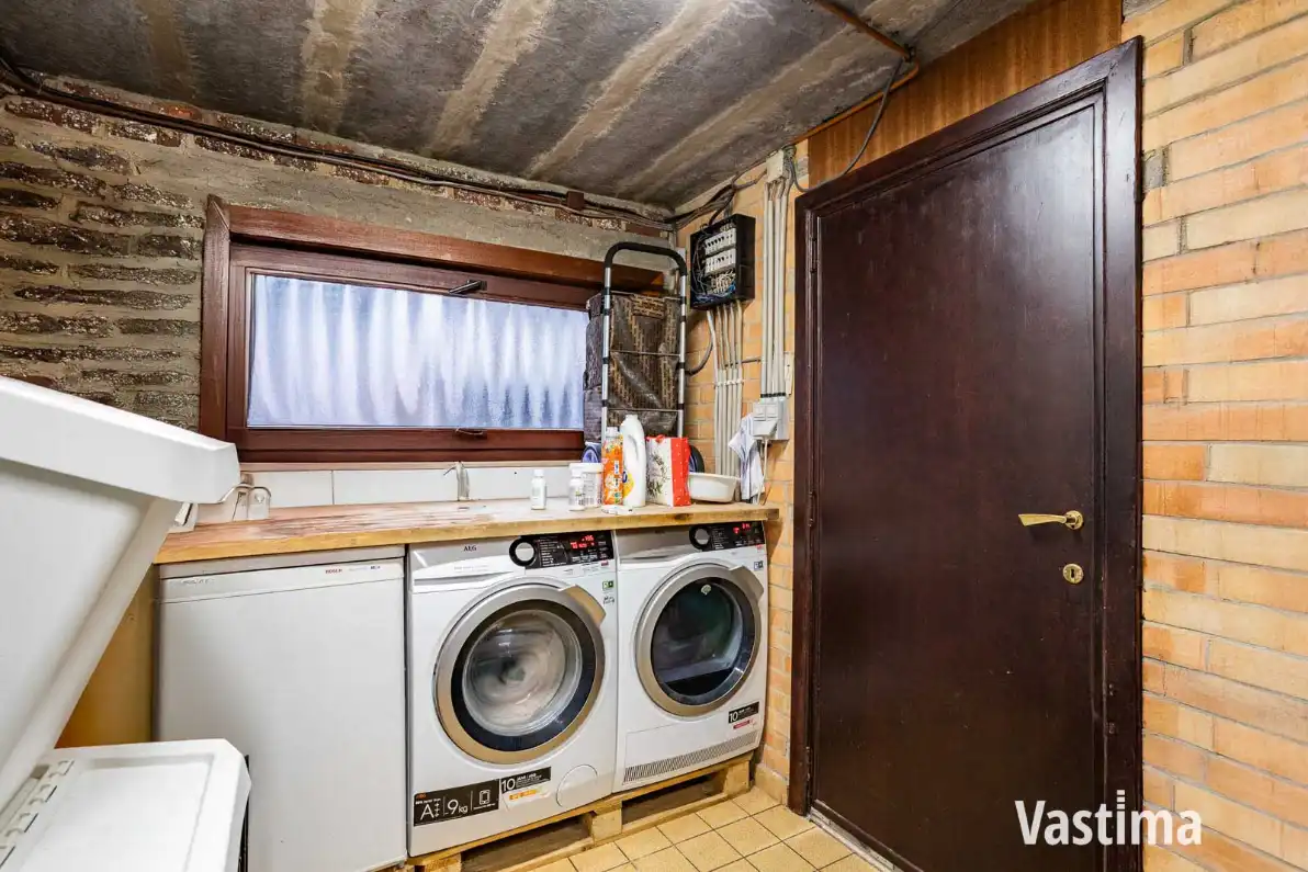 Uniek pand bestaande uit 2 woongelegenheden, garage en buitenruimte foto 21
