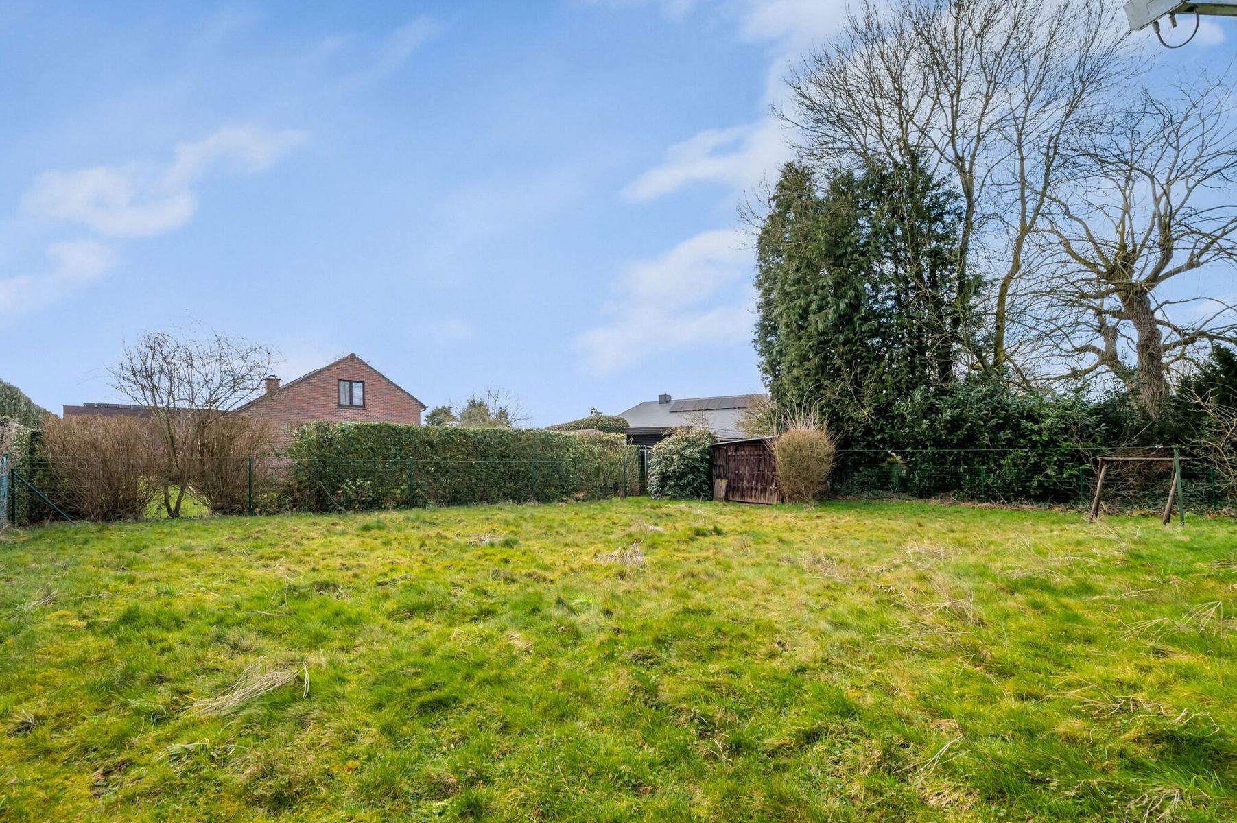 Op te frissen bungalow met zolderverdieping foto 16