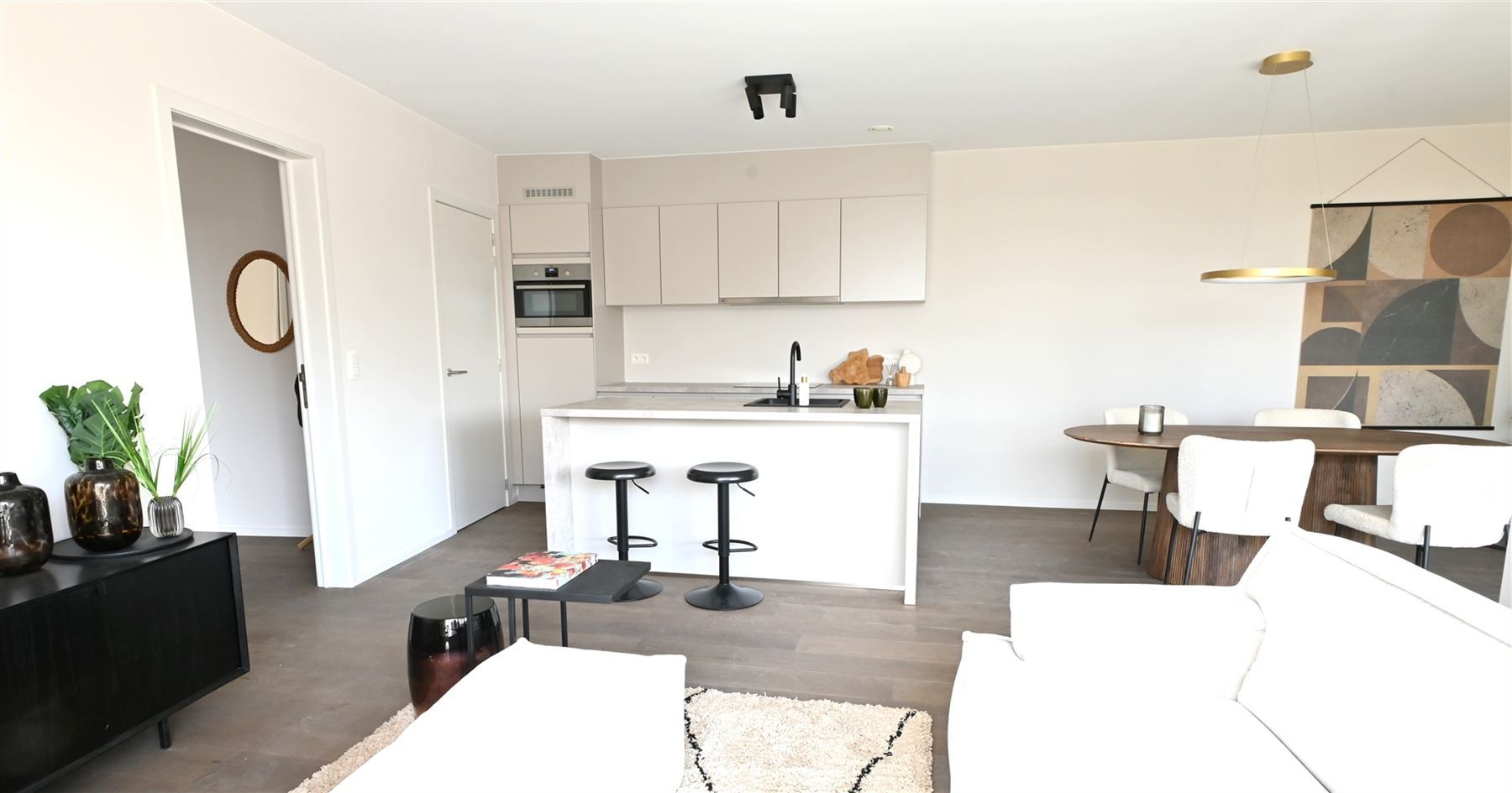 Mooi afgewerkt nieiuwbouwappartement foto 2