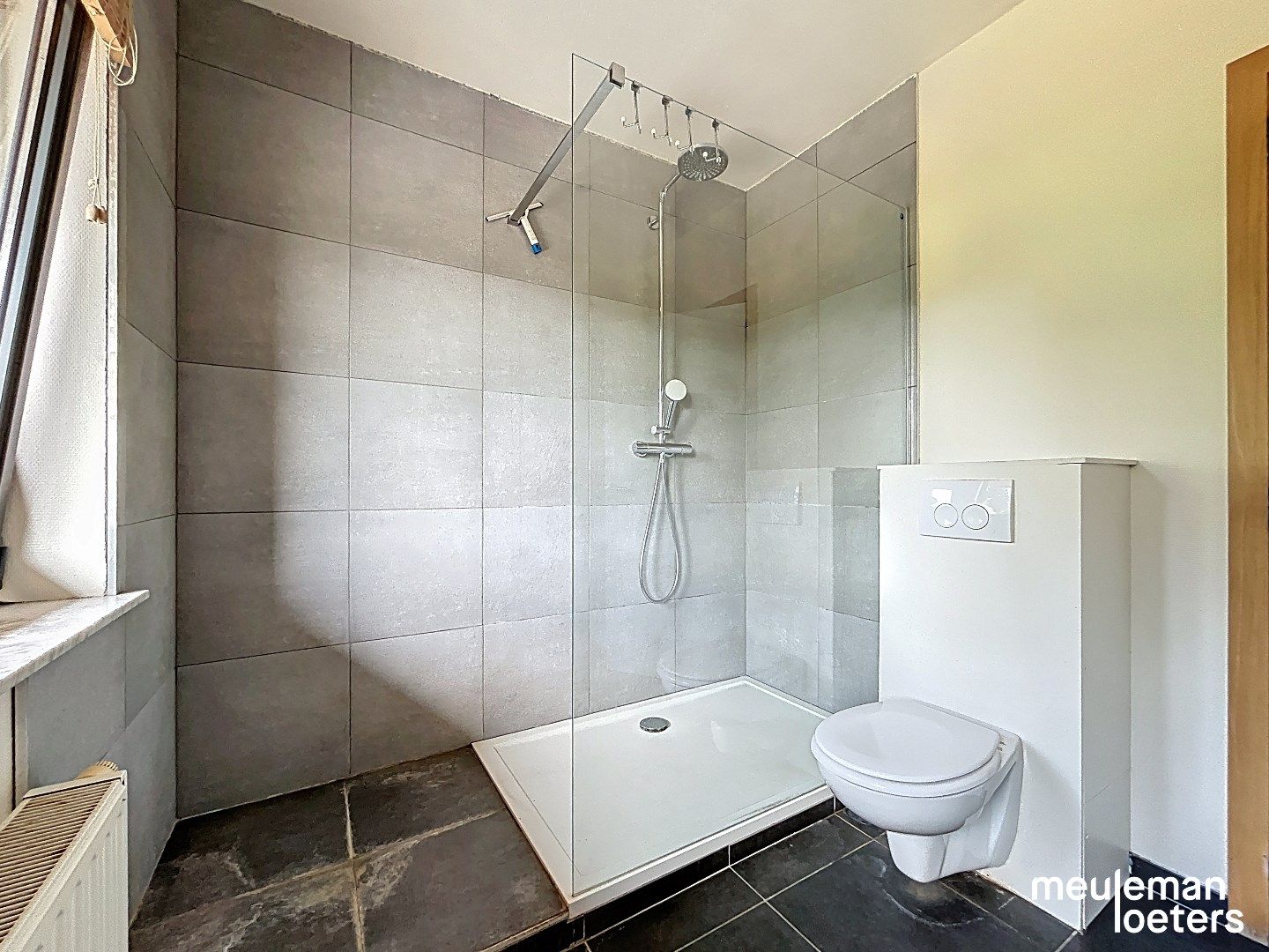 Ruime eigentijdse  villa met zuidgerichte tuin nabij centrum foto 13