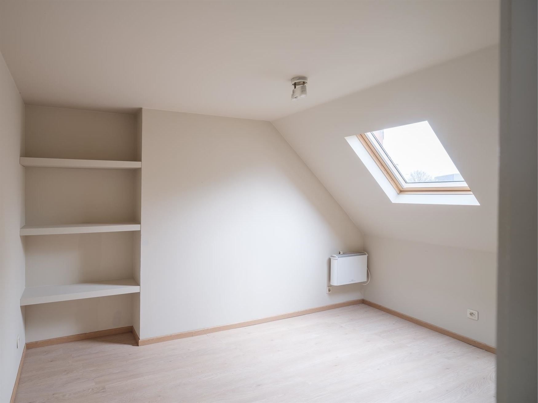 Instapklare gezinswoonst in dorpskern foto 12
