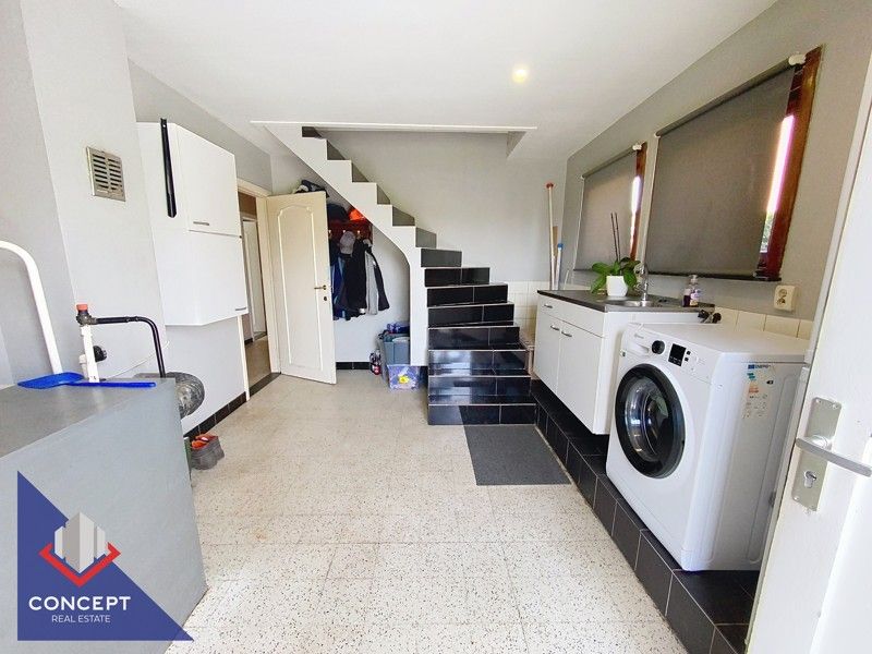 Instapklare woning met 3 slaapkamers met achterliggende paardenweides. foto 22