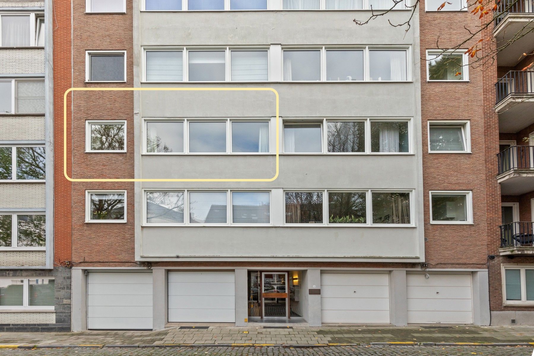 Instapklaar appartement met 2 slks en terras!  foto 12